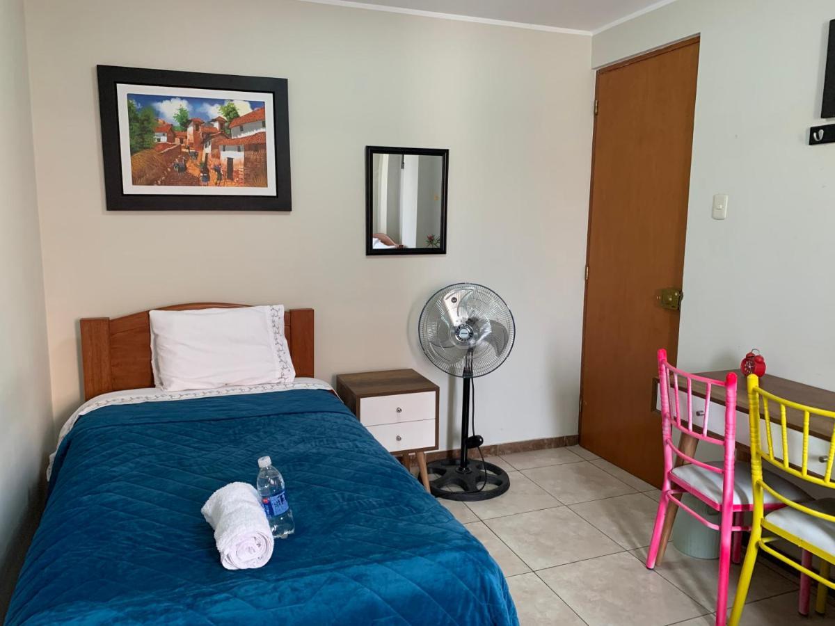 Chaglla Airport Bed & Breakfast Callao Bagian luar foto